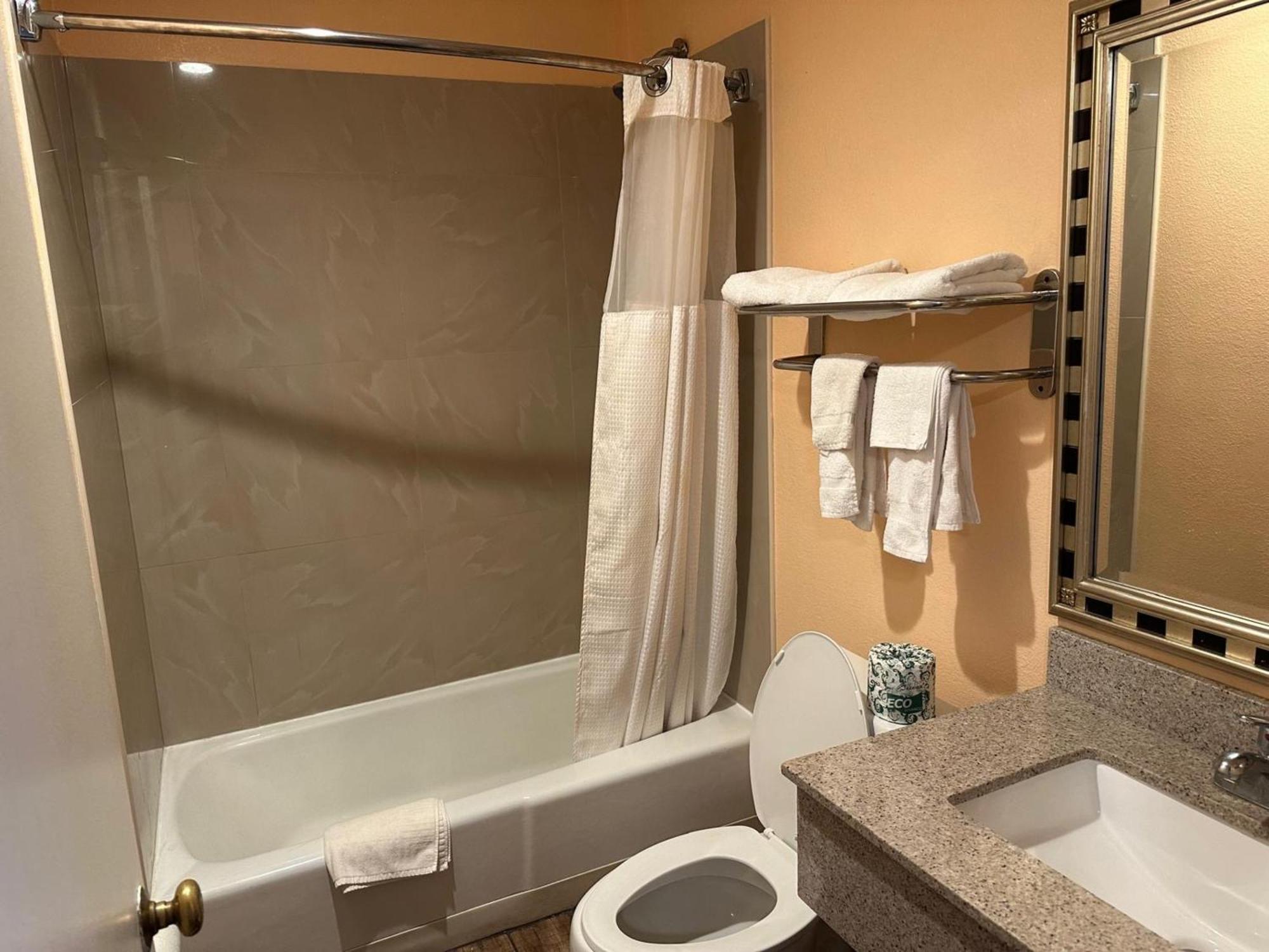 Stay Inn By Oyo Near I 80 Lincoln West Екстер'єр фото