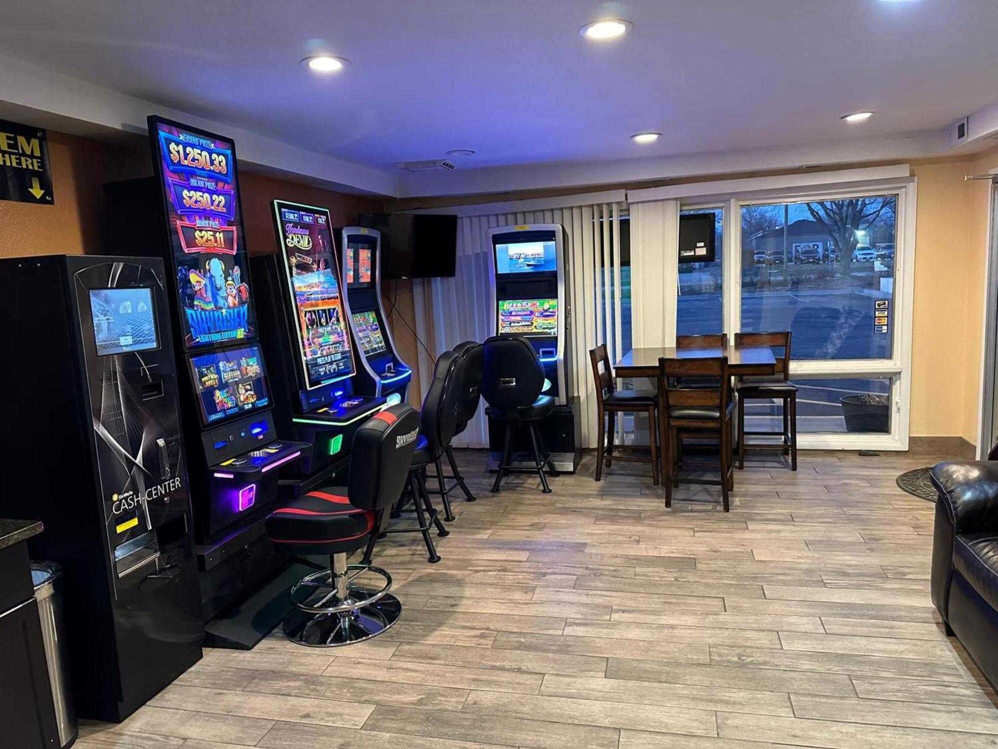 Stay Inn By Oyo Near I 80 Lincoln West Екстер'єр фото